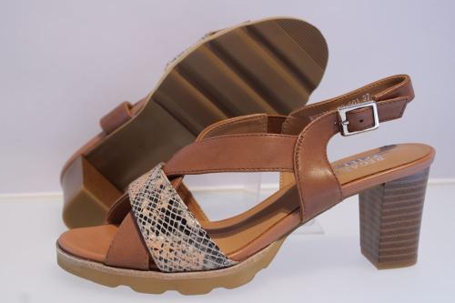 Regarde Le Ciel Sandalette braun CARMEN-02 37 | 5065 cognac | 
