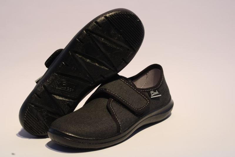 Beck Hausschuh Jungen Klettverschluss schwarz 550/02 