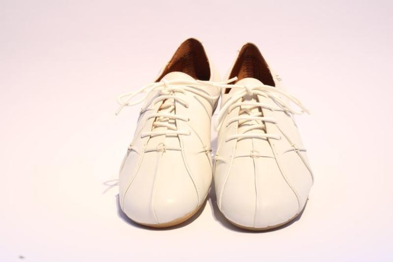 852003 42 | 01160 white | 