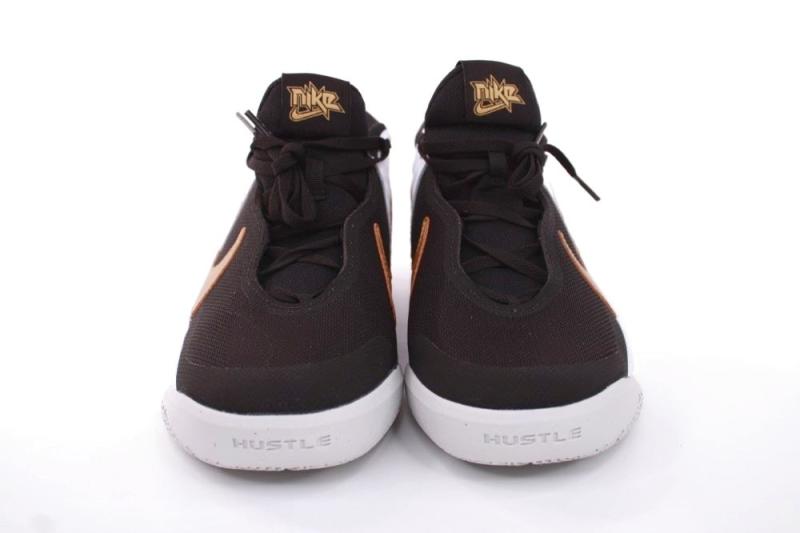 Nike TEAM HUSTELD D10 (GS) Kinder Sneaker schwarz gold S12 CW6735 