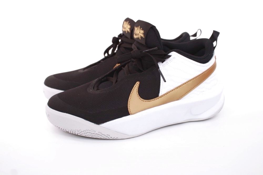 Nike TEAM HUSTELD D10 (GS) Kinder Sneaker schwarz gold S12 CW6735 