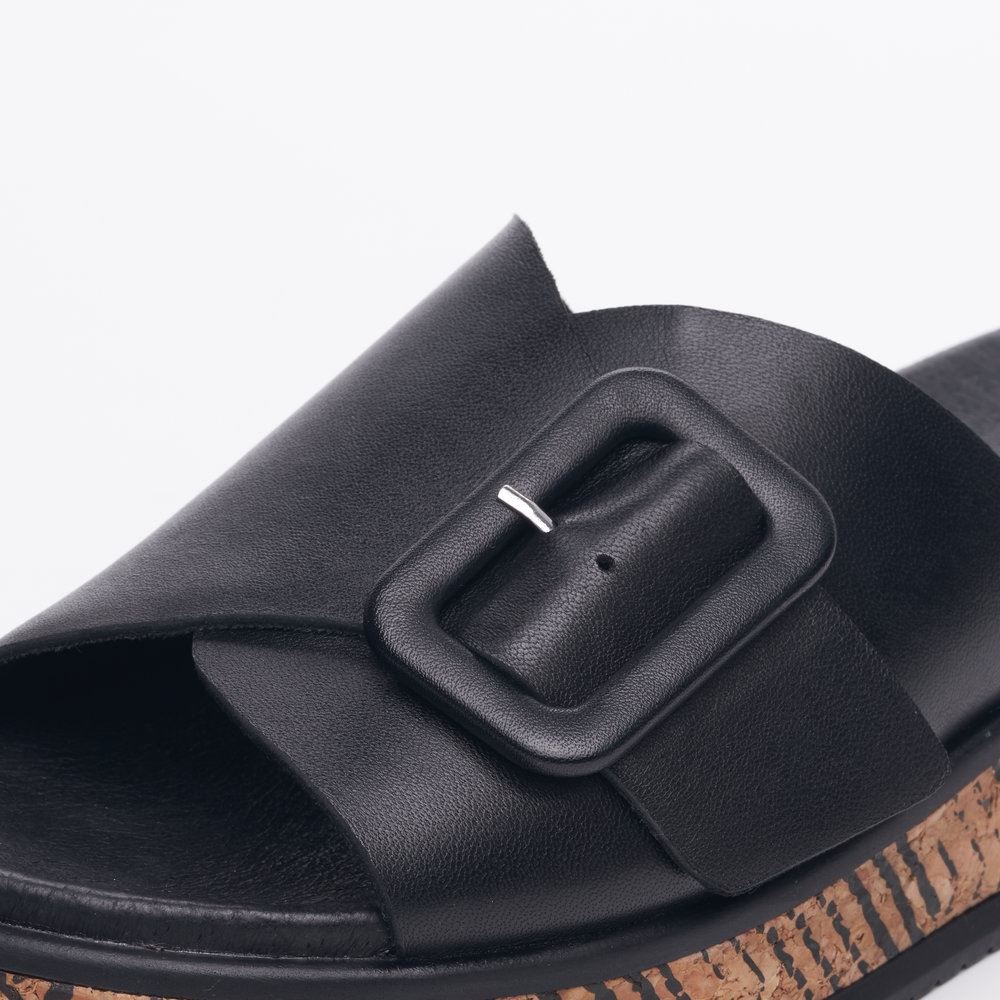 Rieker EVOLUTION Damen Pantolette dekorative Schnalle Sohle Korkoptik Leder schwarz S13 W0803-00 
