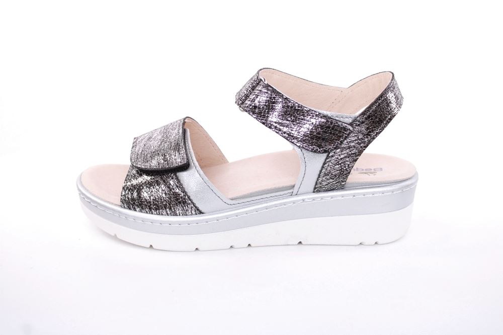 Fußbequem Damen Sandale Wechselfußbett metallisch glänzend schwarz S13 10101 