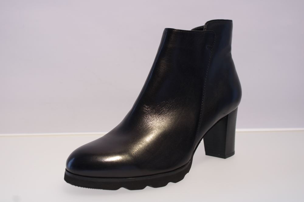 Regarde Le Ciel Stiefelette schwarz Patricia-01 