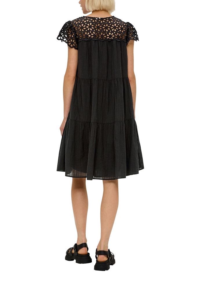 QS designed by Volantkleid mit Broderie Anglaise schwarz S13  2125550 