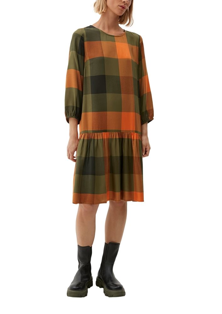 s.Oliver Damen Volantkleid karriert Rundhals-Ausschnitt orange, grün S22 2120724 34 | 79N0 GREEN | 