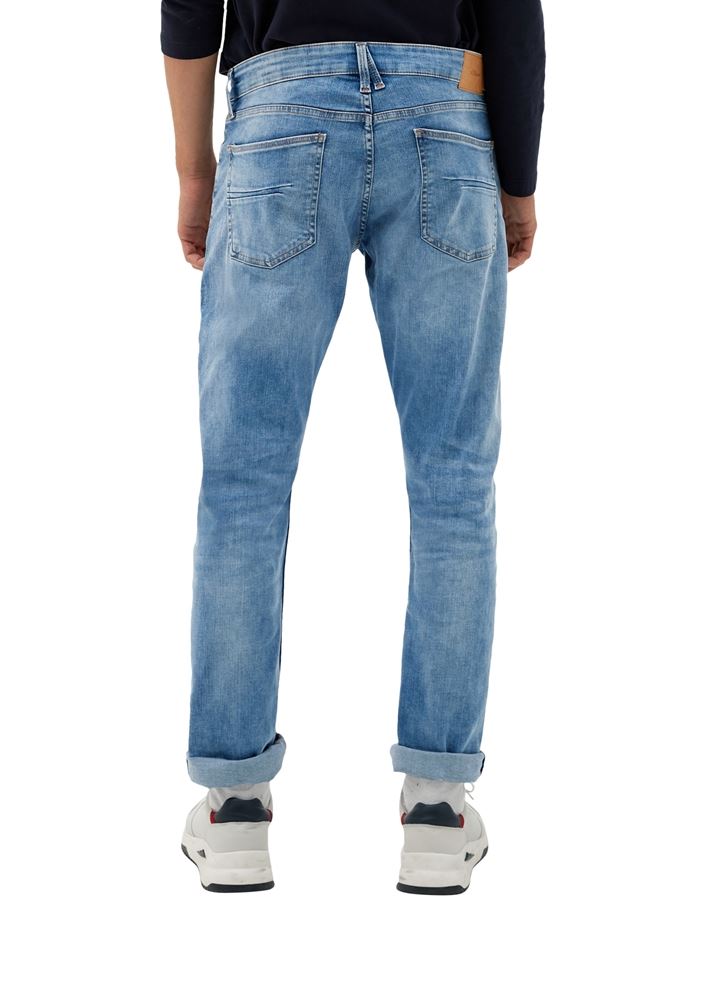 s.Oliver Jeans Slim: Jeans mit Waschung S22 2121841 