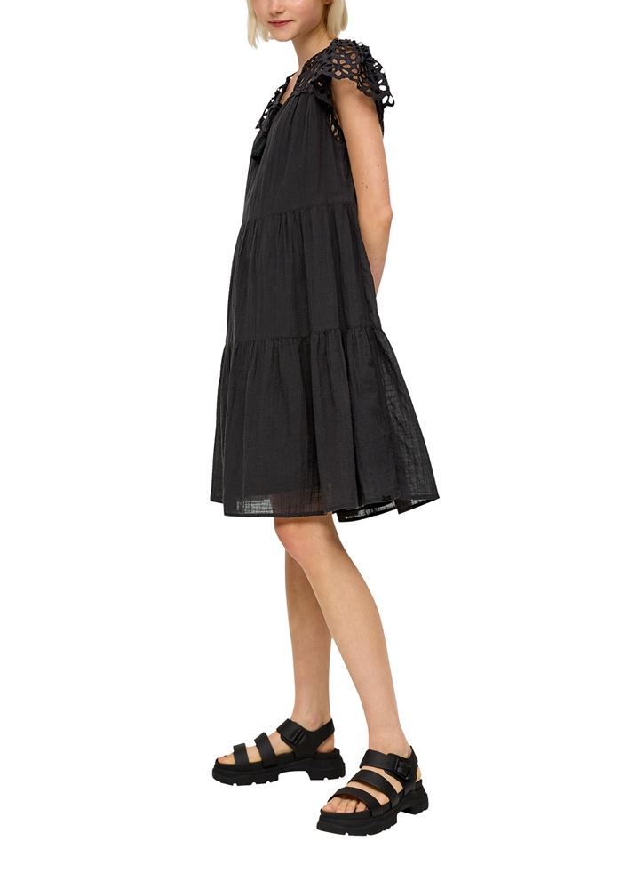 QS designed by Volantkleid mit Broderie Anglaise schwarz S13  2125550 