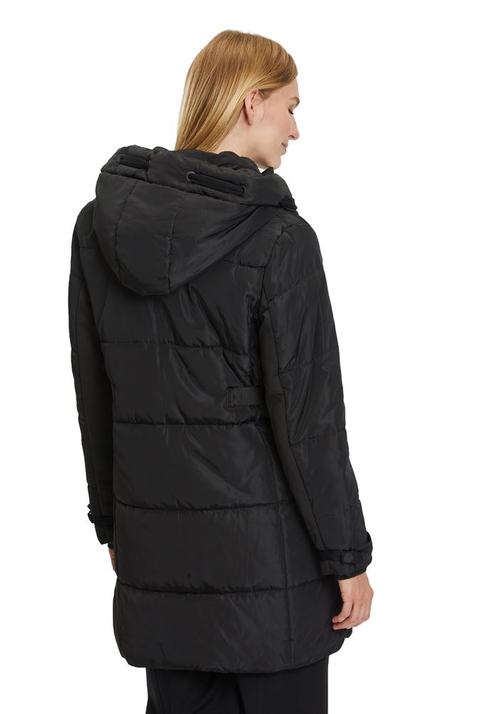 Betty Barclay Outdoorjacke Kapuze rot und schwarz S22 73031544 42 | 9045 Black | 