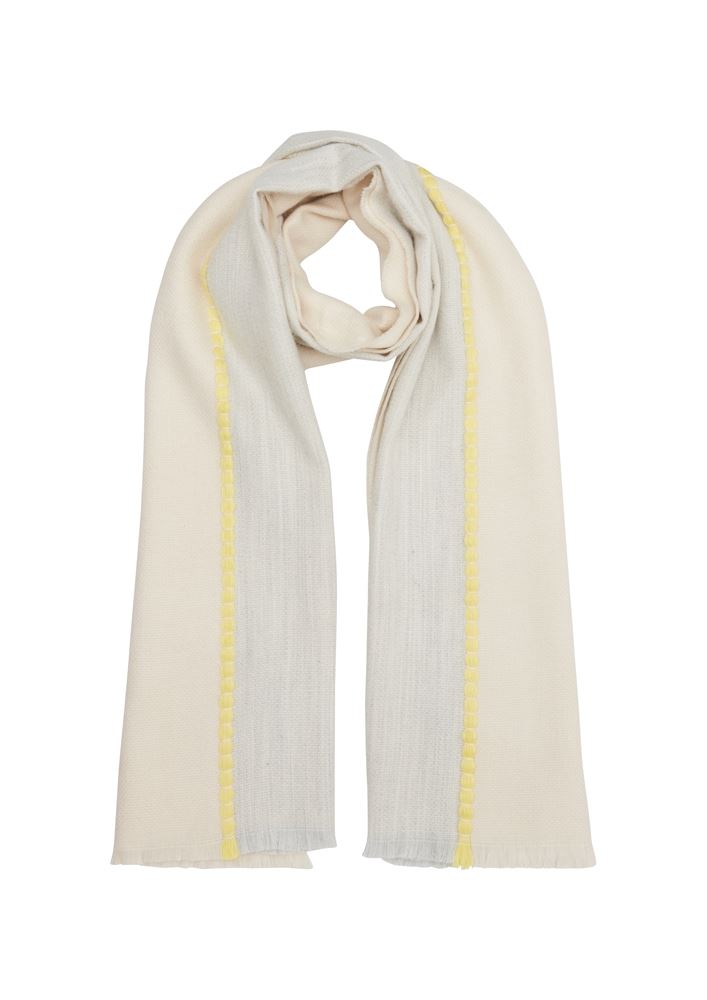s.Oliver Damen 201.10.012.25.277.2056622 Winter-Schal, Beige(81G1) 