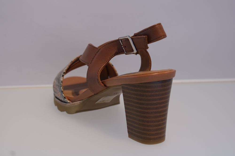 Regarde Le Ciel Sandalette braun CARMEN-02 