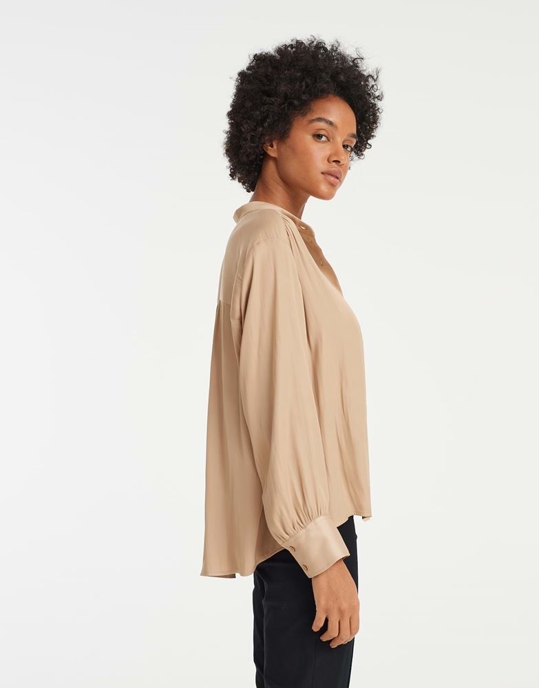 OPUS Bluse Fogeta schimmernd weite Silhouette beige S22 1012439415147 