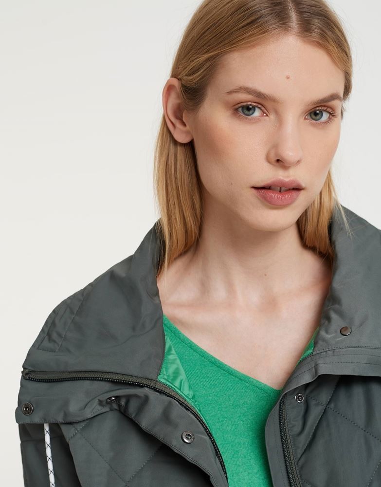 OPUS Steppweste Wirobe Cape überschnittene Schulter oversized grün S22 246669316145 