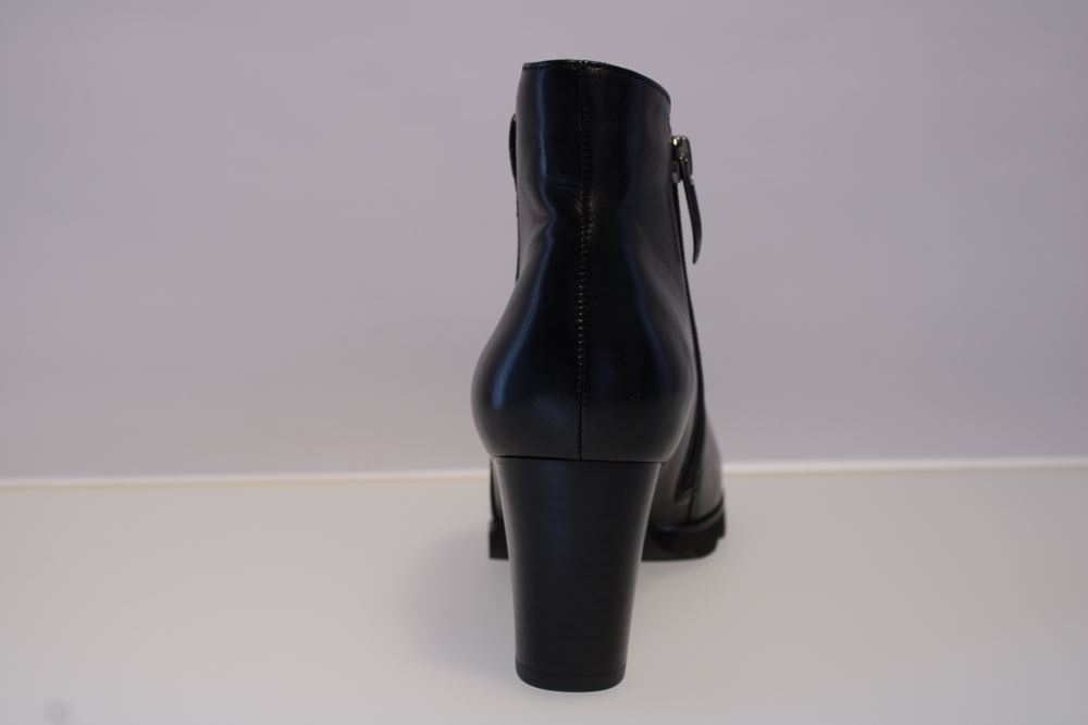 Regarde Le Ciel Stiefelette schwarz Patricia-01 