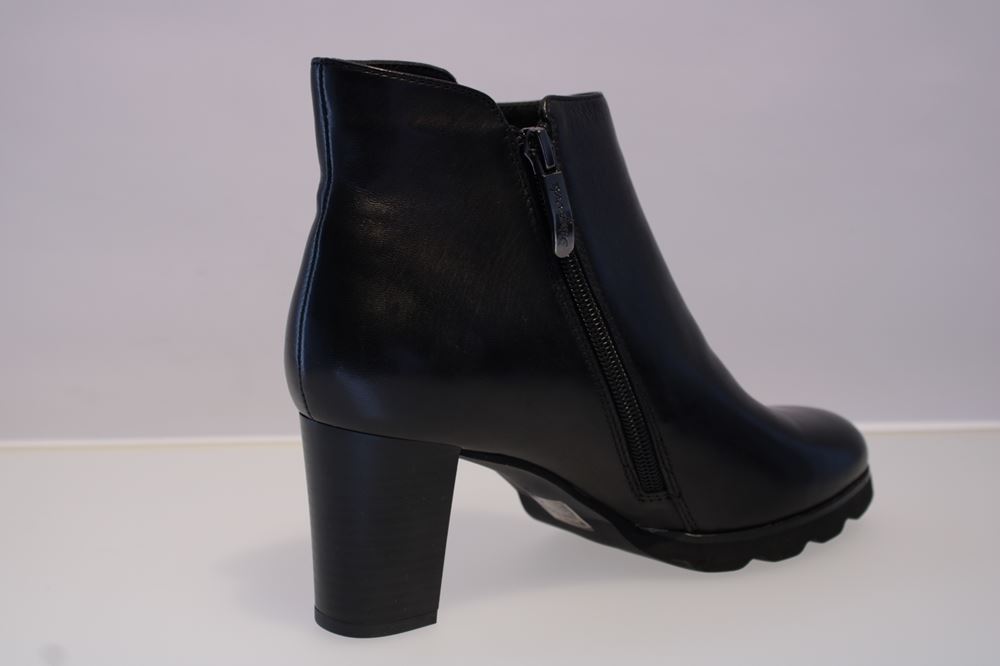 Regarde Le Ciel Stiefelette schwarz Patricia-01 