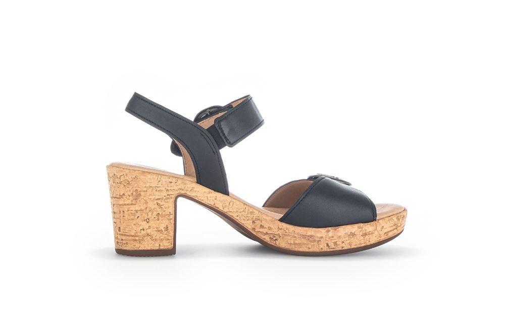 Gabor Plateau Sandale schwarz S13 24.764.27 