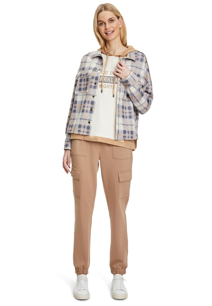 Betty Barclay Sweatshirt Kapuze Statement Druck überschnittener Arm beige S22  25241133 