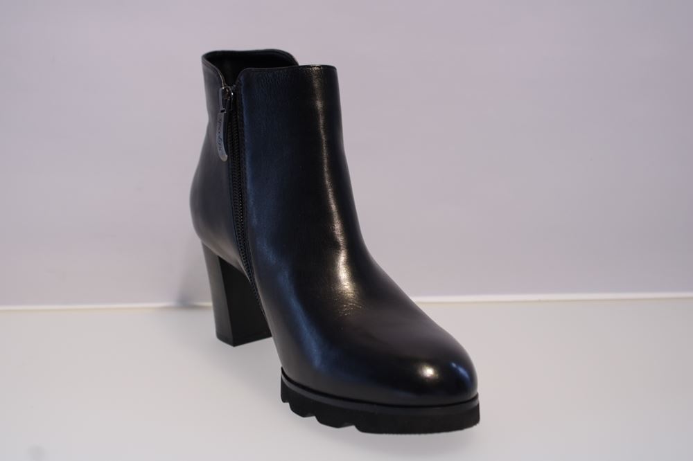 Regarde Le Ciel Stiefelette schwarz Patricia-01 