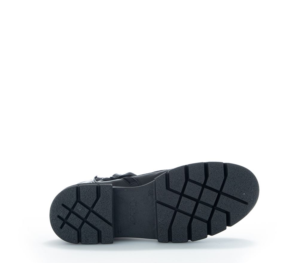 Gabor by Yvonne Catterfeld Bikerboot Leder Kettendetail Wechselfußbett Comfort- Mehrweite schwarz S22 92.743.57 5 | schwarz (Flau/c | H